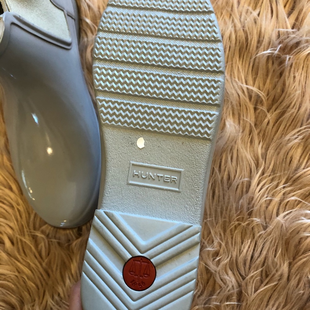 New Hunter Gray Refined Chelsea Boots - Picture 6 of 7